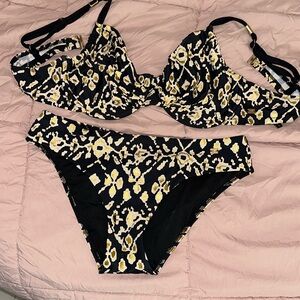 LIKE NEW - Italian Designed Bikini